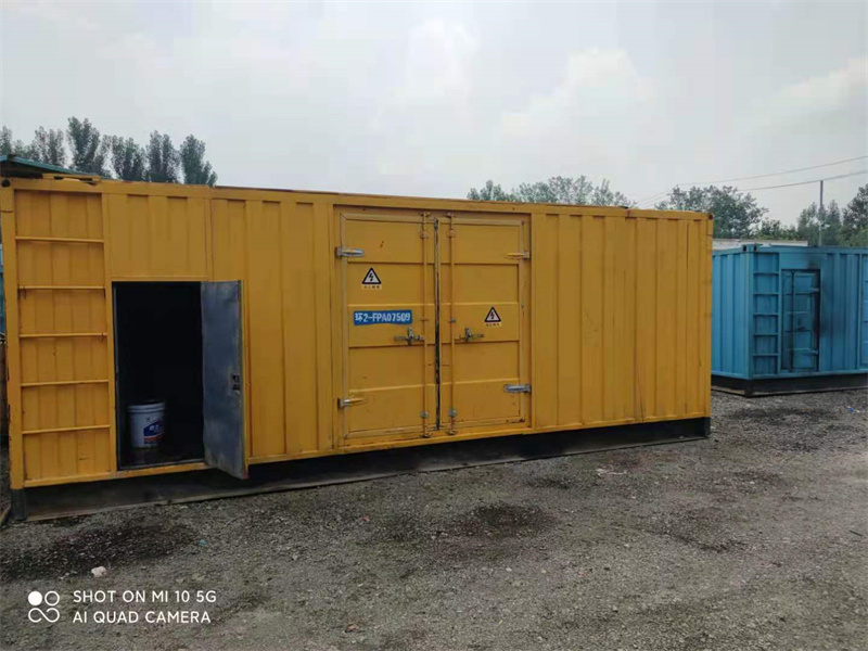 博湖200KW柴油发电机组需要配备什么型号的电缆线？